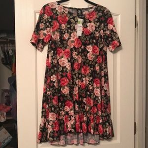 Agnes and Dora  Floral Ruffle Top XS